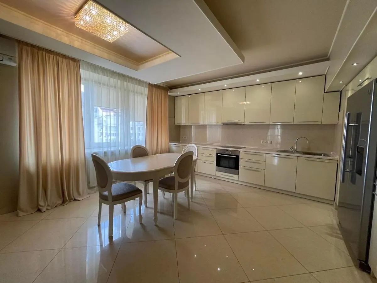 Героев Сталинграда 24А Apartment Kyiv