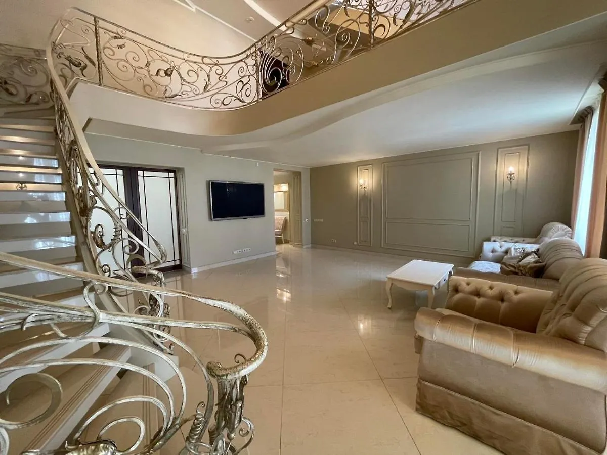Героев Сталинграда 24А Apartment Kyiv