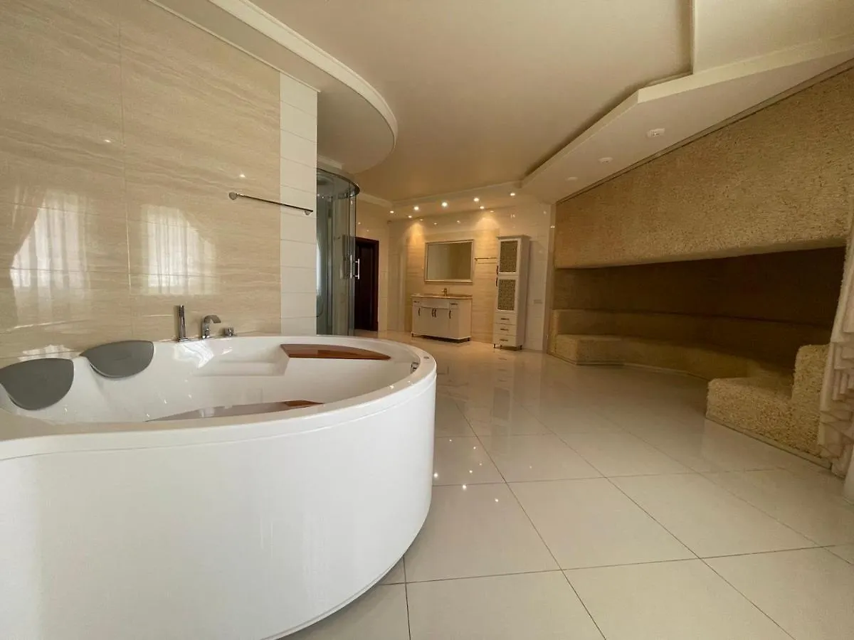 Героев Сталинграда 24А Apartment Kyiv 0*,