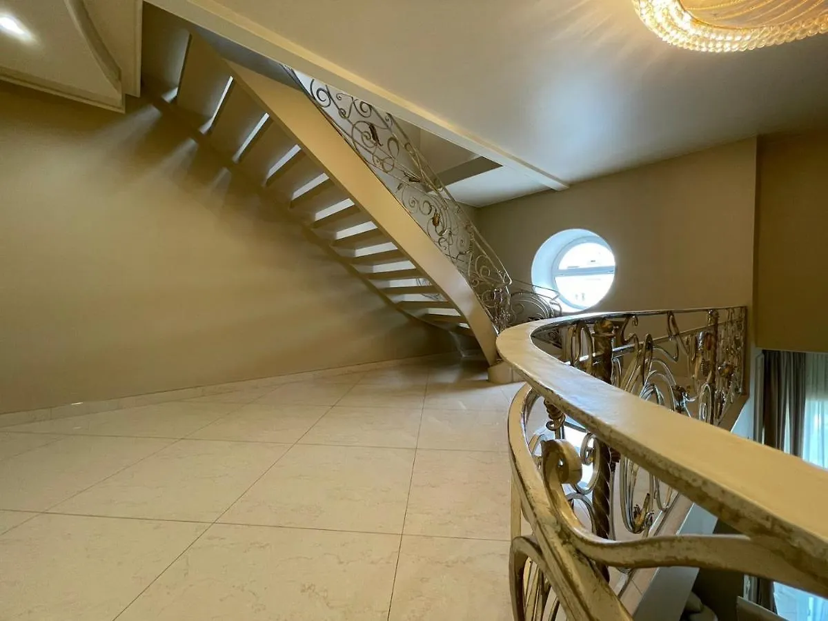 Героев Сталинграда 24А Apartment Kyiv